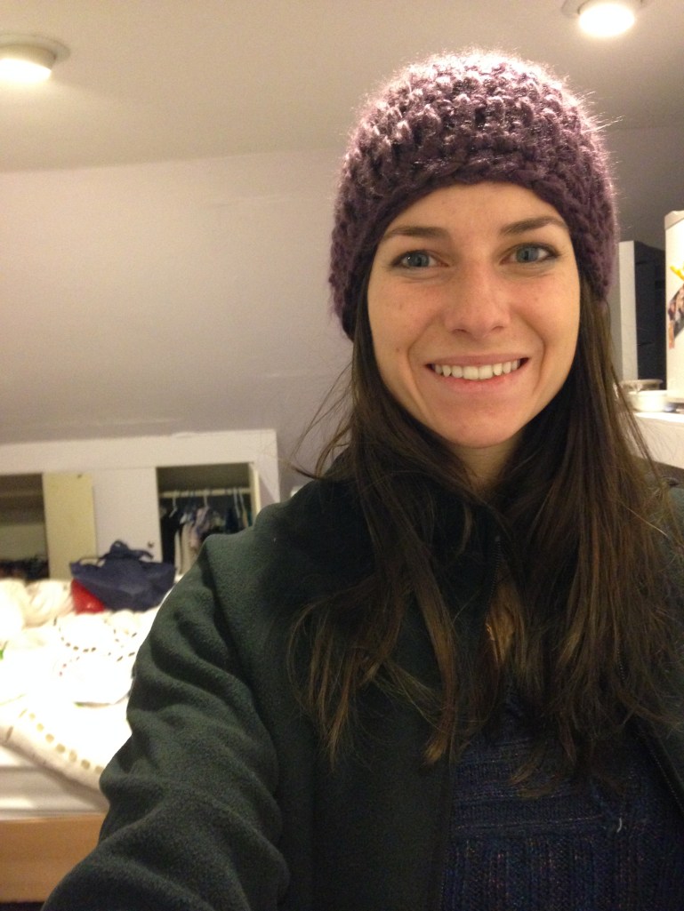 My hair after 1.5 weeks of not using shampoo