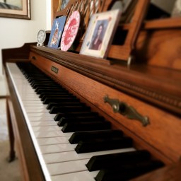 What Playing Piano Taught Me About Writing